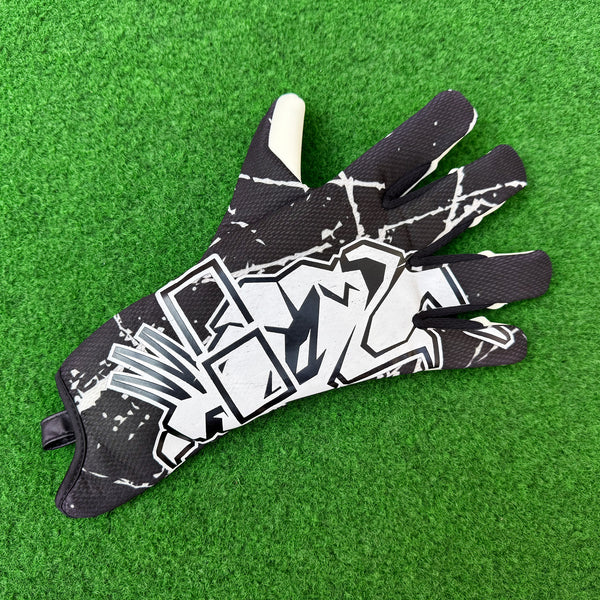 colab SALE Modell Confusing Hyb-Inno